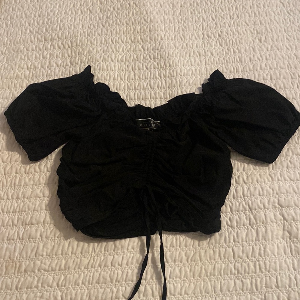 NWT Blue Blush black crop top